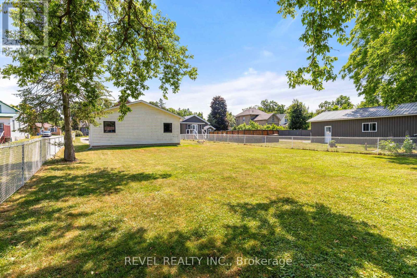 60 Elgin Street, Kawartha Lakes (Lindsay), Ontario  K9V 3W5 - Photo 42 - X12266558