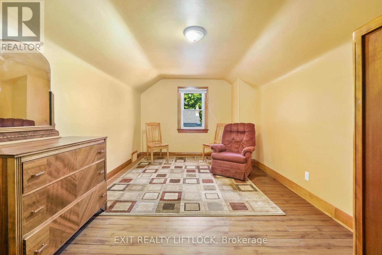 548 King George Street, Peterborough South (West), Ontario  K9J 1S4 - Photo 19 - X12266628