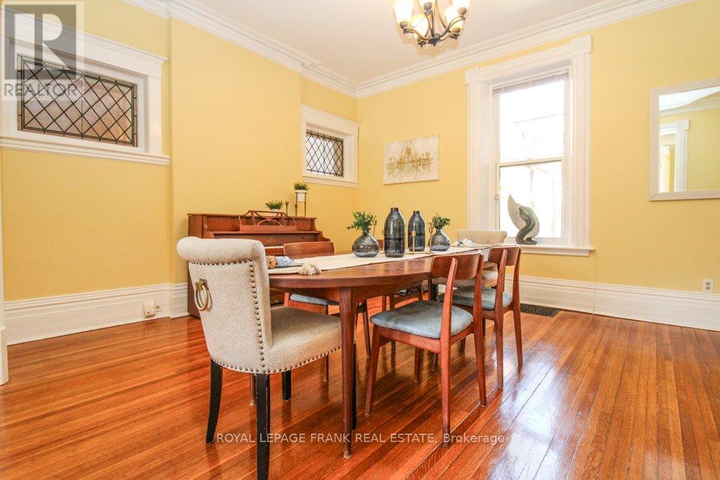 210 Mcdonnel Street, Peterborough Central (North), Ontario  K9H 2V9 - Photo 18 - X12266974