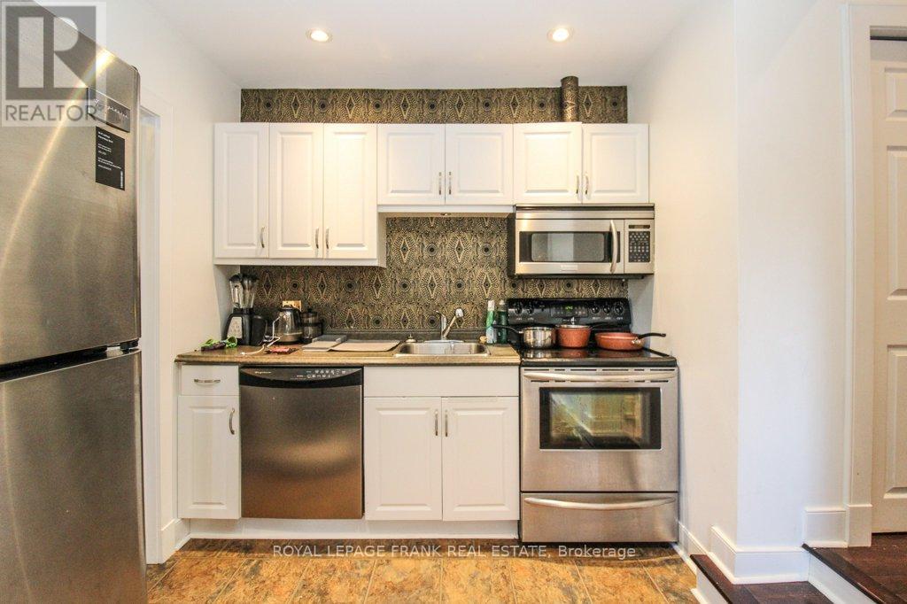 210 Mcdonnel Street, Peterborough Central (North), Ontario  K9H 2V9 - Photo 39 - X12266974
