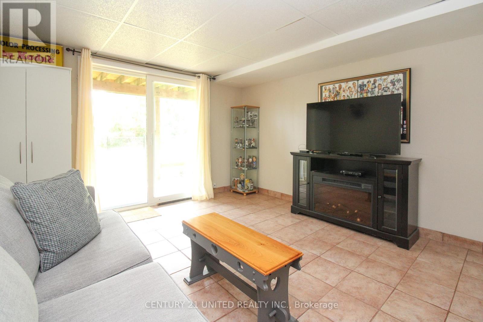 1360 Lillico Crescent, Peterborough West (North), Ontario  K9K 2K9 - Photo 36 - X12267180