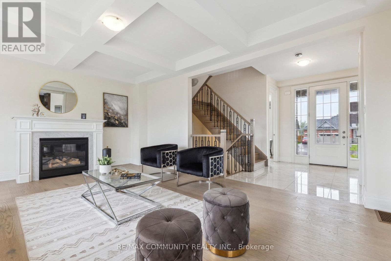 15 Golden Meadows Drive, Otonabee-South Monaghan, Ontario  K9J 0H6 - Photo 12 - X12266979
