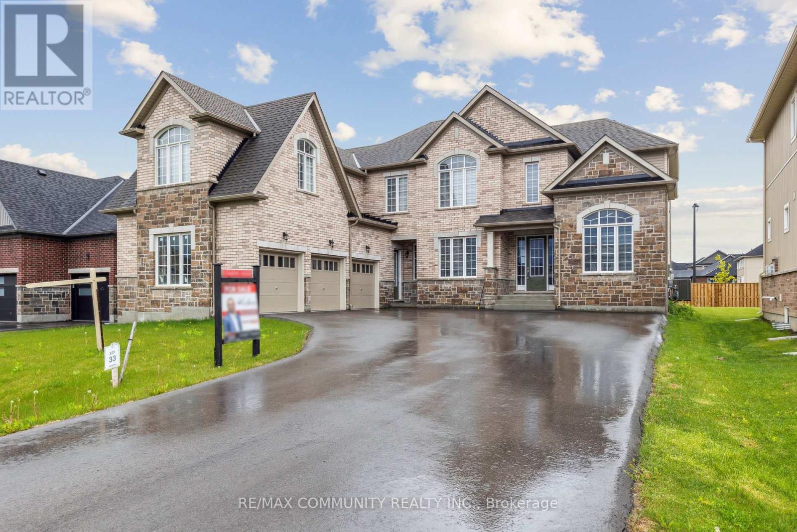 15 Golden Meadows Drive, Otonabee-South Monaghan, Ontario  K9J 0H6 - Photo 2 - X12266979