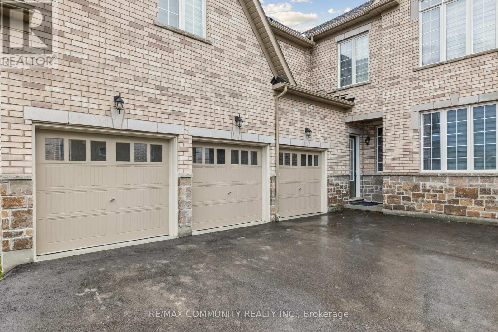 15 Golden Meadows Drive, Otonabee-South Monaghan, Ontario  K9J 0H6 - Photo 4 - X12266979