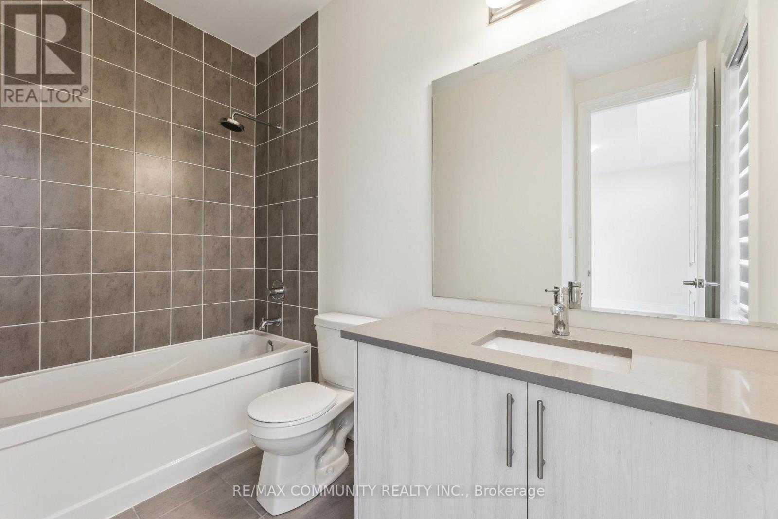 15 Golden Meadows Drive, Otonabee-South Monaghan, Ontario  K9J 0H6 - Photo 47 - X12266979
