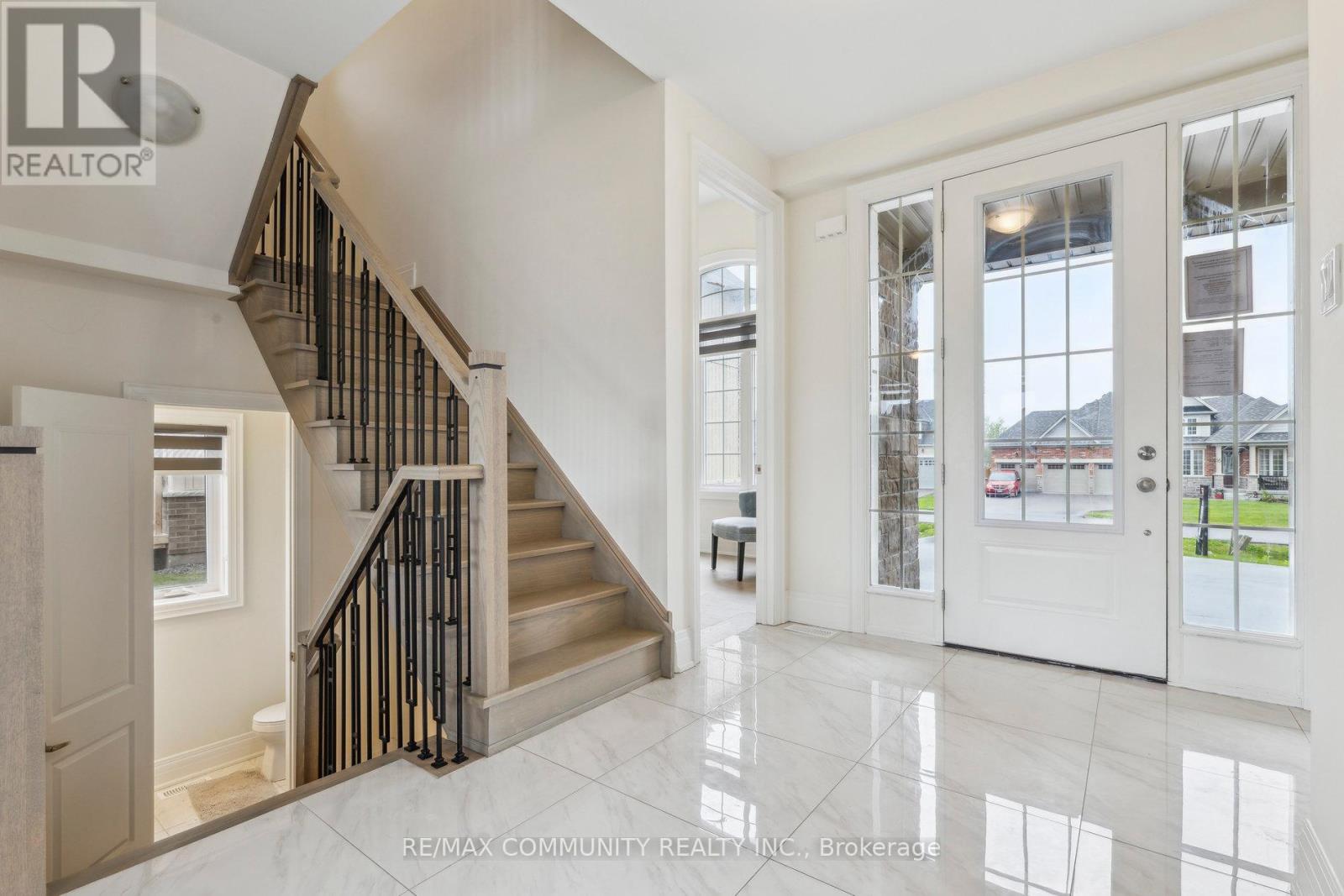 15 Golden Meadows Drive, Otonabee-South Monaghan, Ontario  K9J 0H6 - Photo 8 - X12266979