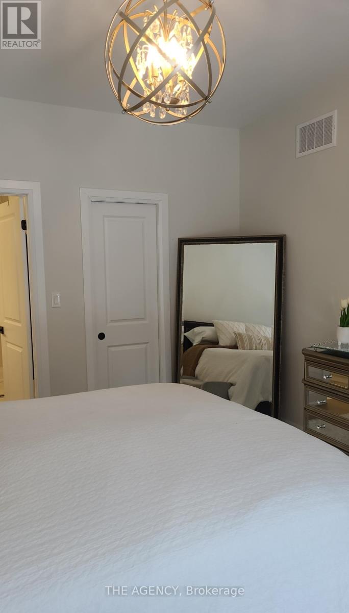 425 Melling Avenue, Peterborough North (North), Ontario  K9H 0J2 - Photo 39 - X12267299