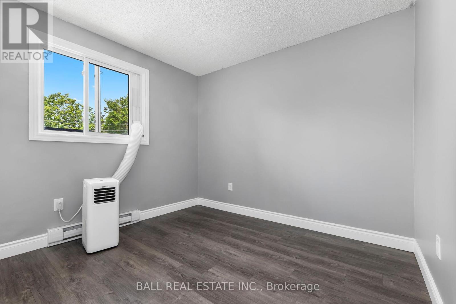 2 Hazel Street, Kawartha Lakes (Lindsay), Ontario  K9V 5M2 - Photo 29 - X12267869