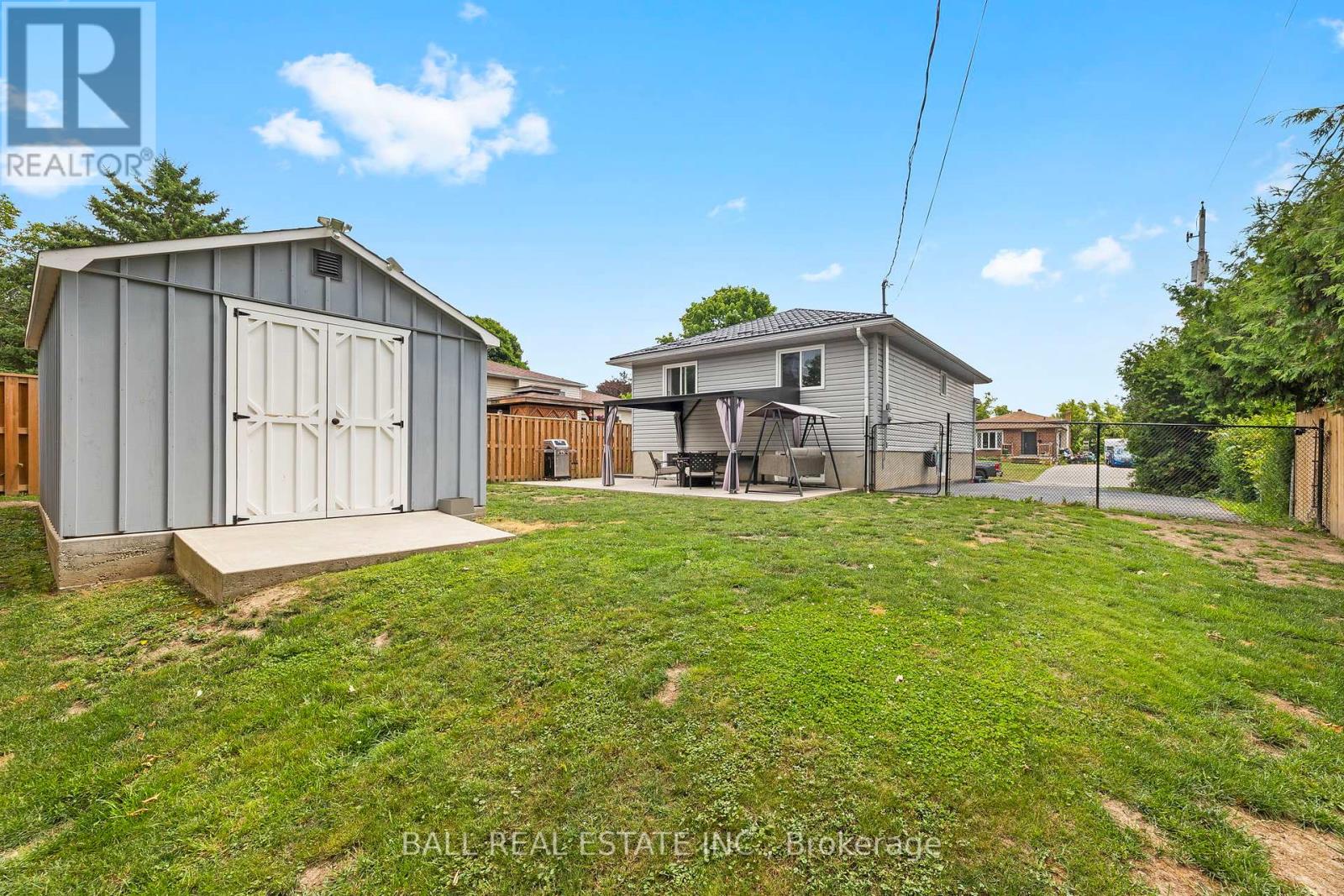 2 Hazel Street, Kawartha Lakes (Lindsay), Ontario  K9V 5M2 - Photo 38 - X12267869