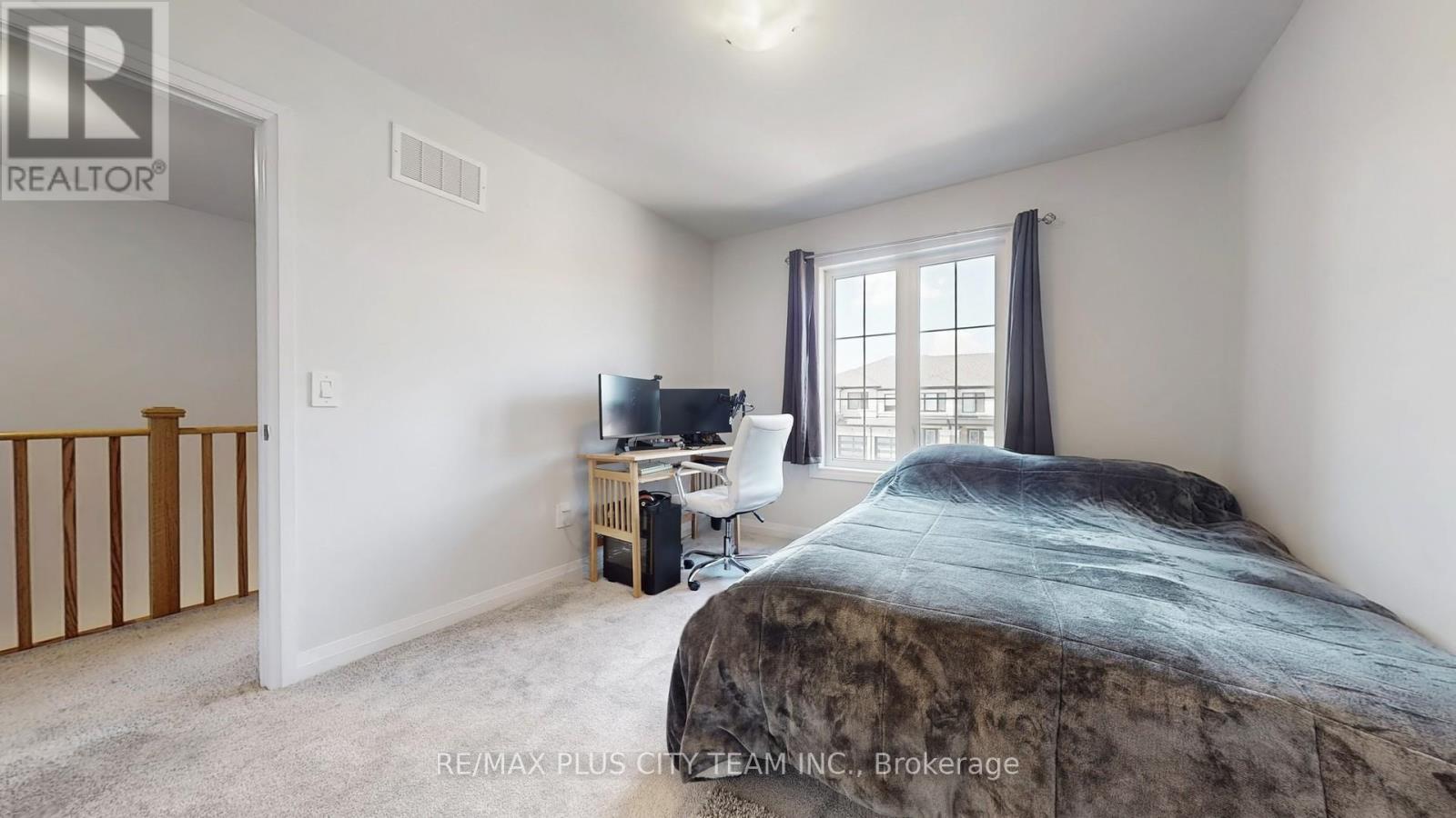 32 Keenan Street, Kawartha Lakes (Lindsay), Ontario  K9V 6C2 - Photo 20 - X12267867