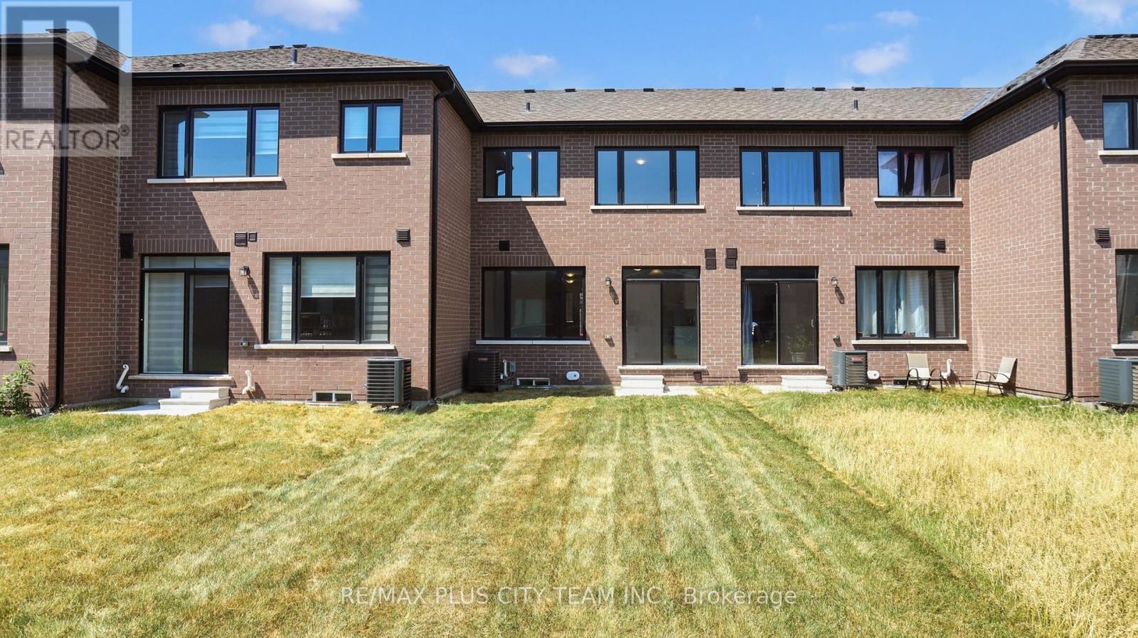 32 Keenan Street, Kawartha Lakes (Lindsay), Ontario  K9V 6C2 - Photo 29 - X12267867
