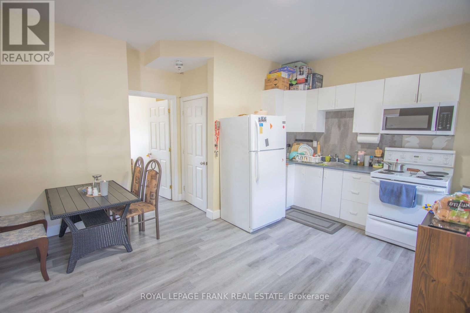 33 Flint Avenue, Bancroft (Bancroft Ward), Ontario  K0L 1C0 - Photo 17 - X12268338