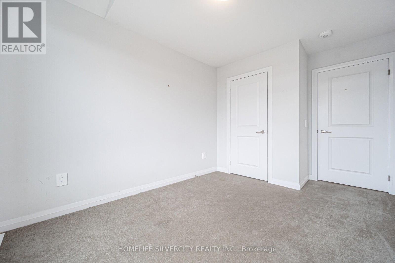 34 Keenan Street, Kawartha Lakes (Lindsay), Ontario  K9V 6C2 - Photo 41 - X12268217
