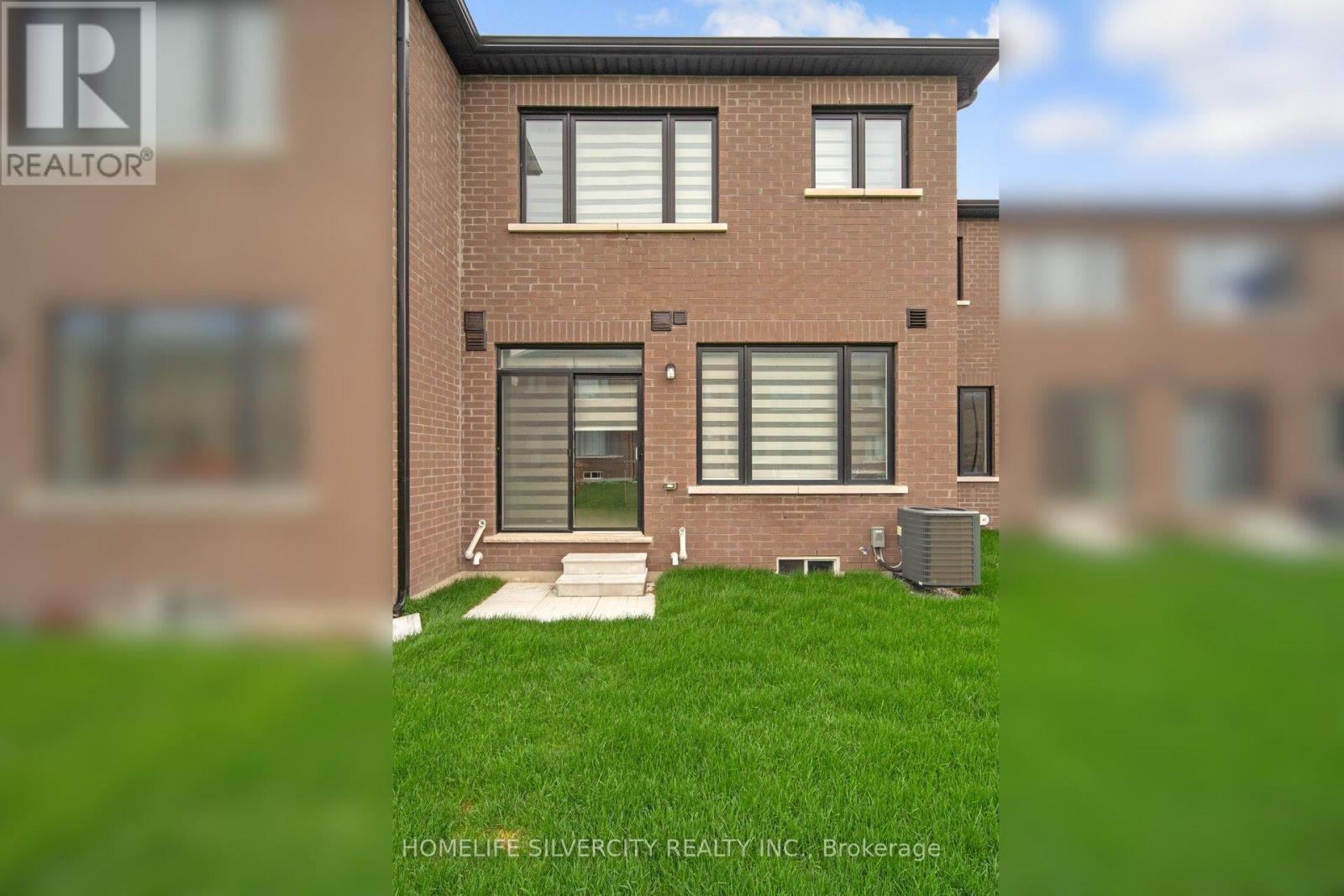 34 Keenan Street, Kawartha Lakes (Lindsay), Ontario  K9V 6C2 - Photo 47 - X12268217