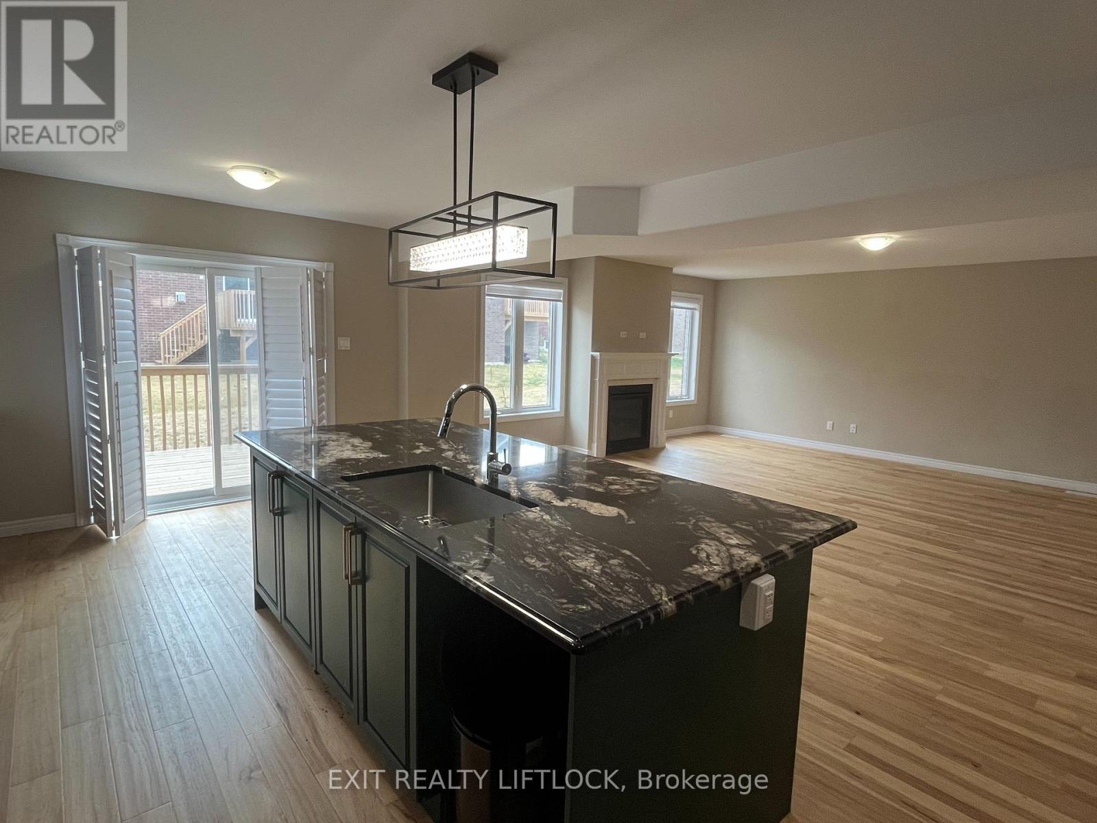 37 York Drive, Peterborough North (North), Ontario  K9J 6X4 - Photo 15 - X12268886