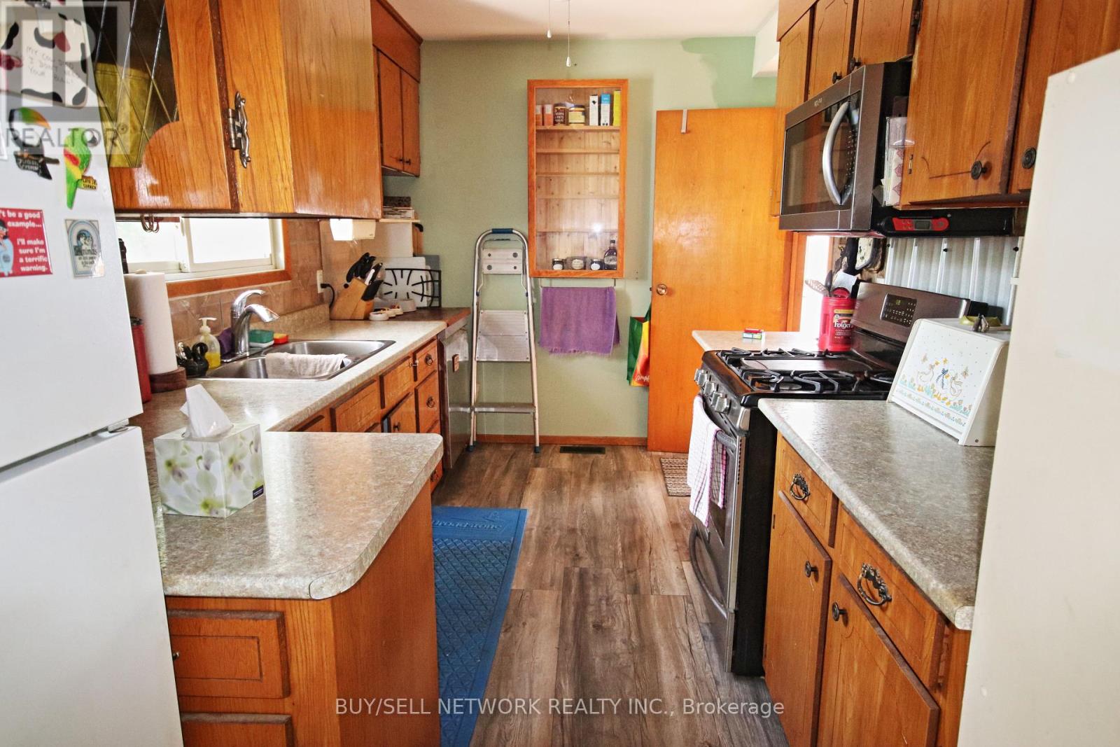 9 Hemlock Street, Highlands East (Bicroft Ward), Ontario  K0L 1M0 - Photo 2 - X12268962