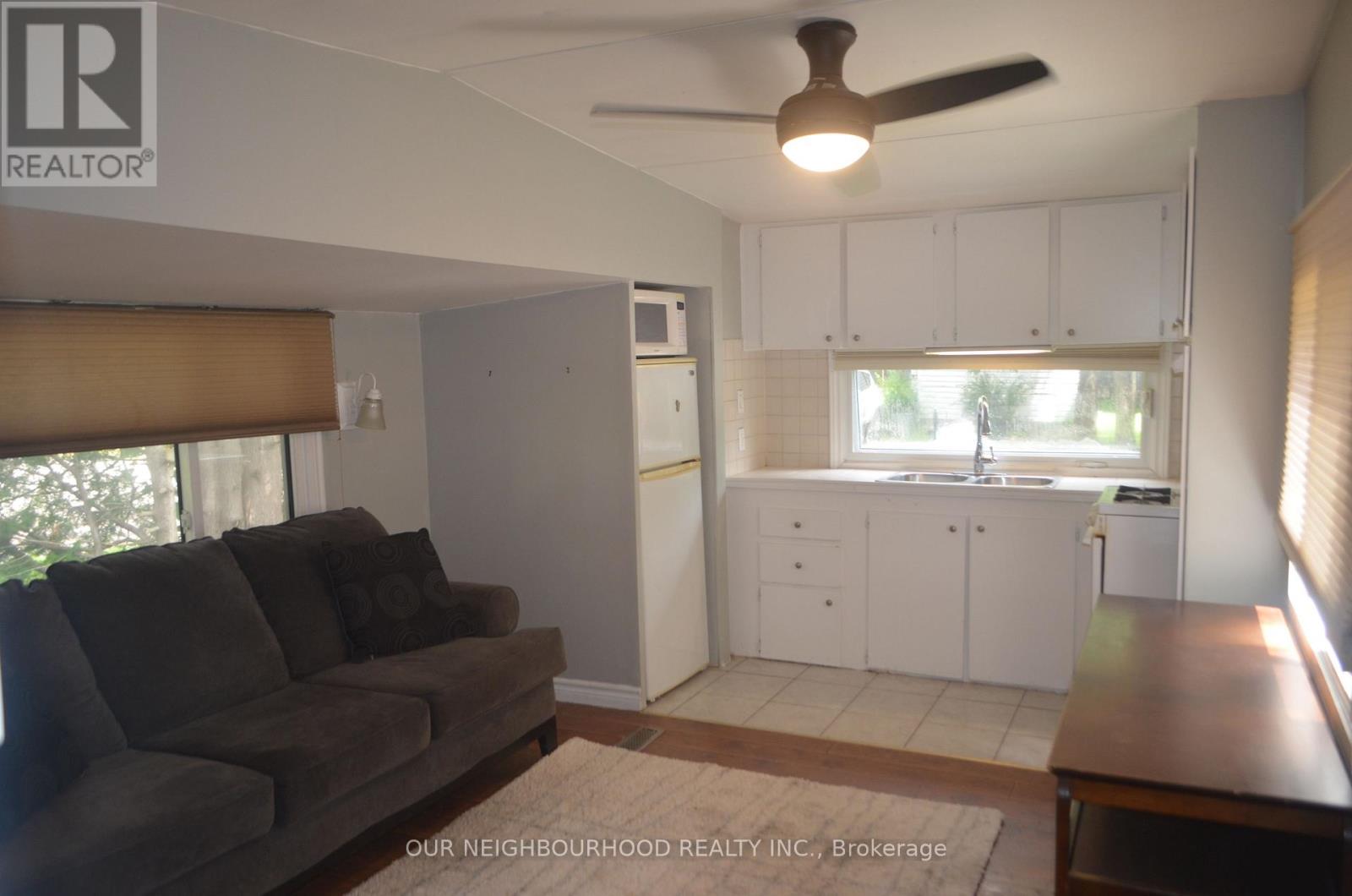 18 - 623 King Avenue E, Clarington (Newcastle), Ontario  L1B 1K7 - Photo 5 - E12269616