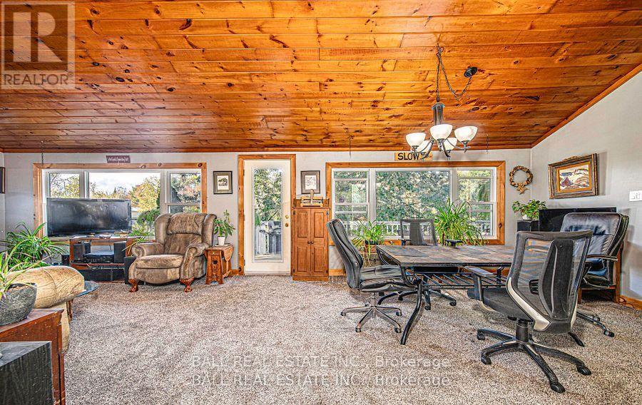 2374 Julia Shore Road E, Douro-Dummer, Ontario  K0L 2H0 - Photo 12 - X12269582