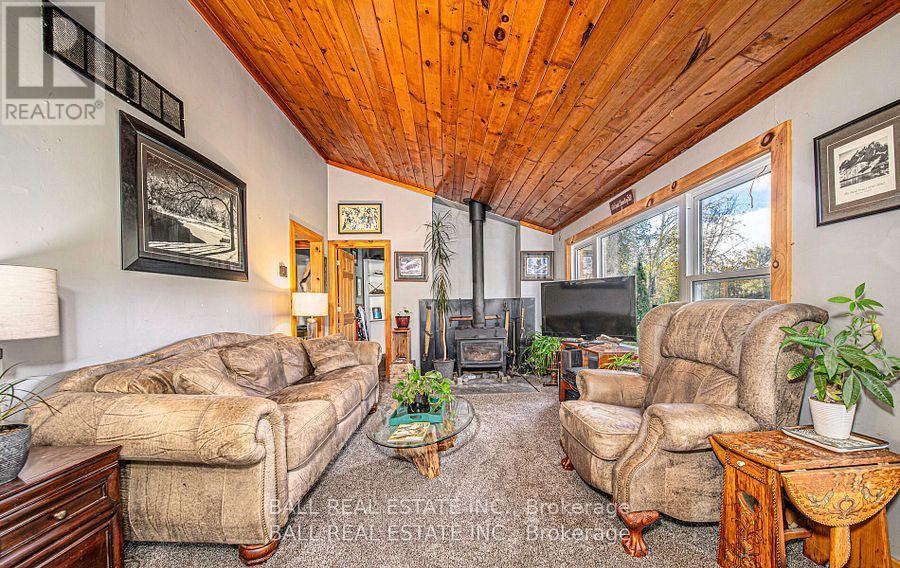 2374 Julia Shore Road E, Douro-Dummer, Ontario  K0L 2H0 - Photo 6 - X12269582