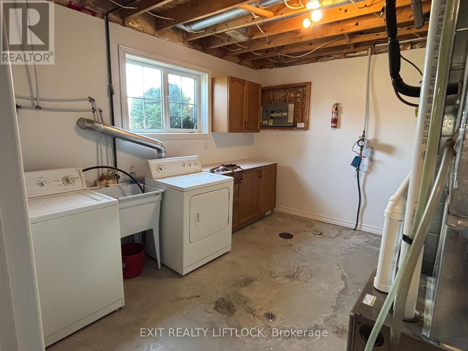 1018 Baker Street, Peterborough North (North), Ontario  K9H 7P8 - Photo 27 - X12269601