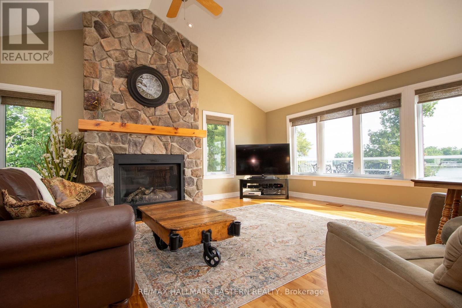 1269 Gail Park Drive, Selwyn, Ontario  K0L 1T0 - Photo 5 - X12270067