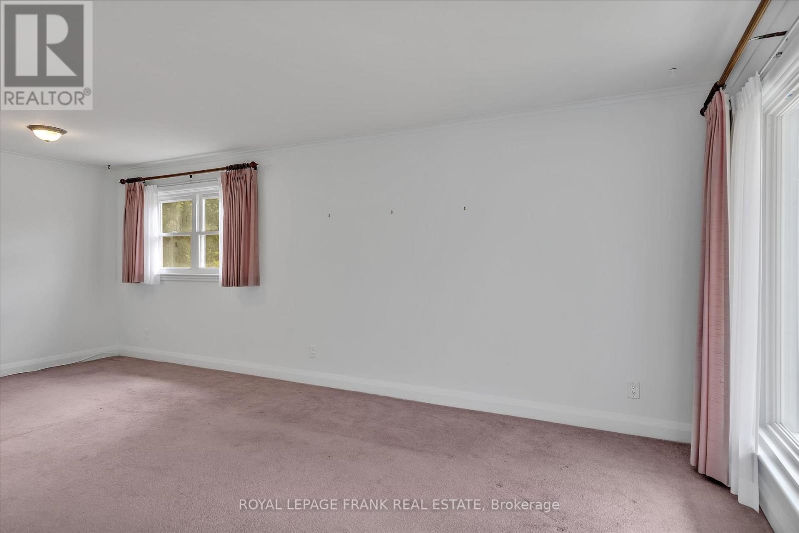 812 Schneider Place, Peterborough North (South), Ontario  K9H 5S5 - Photo 12 - X12270127