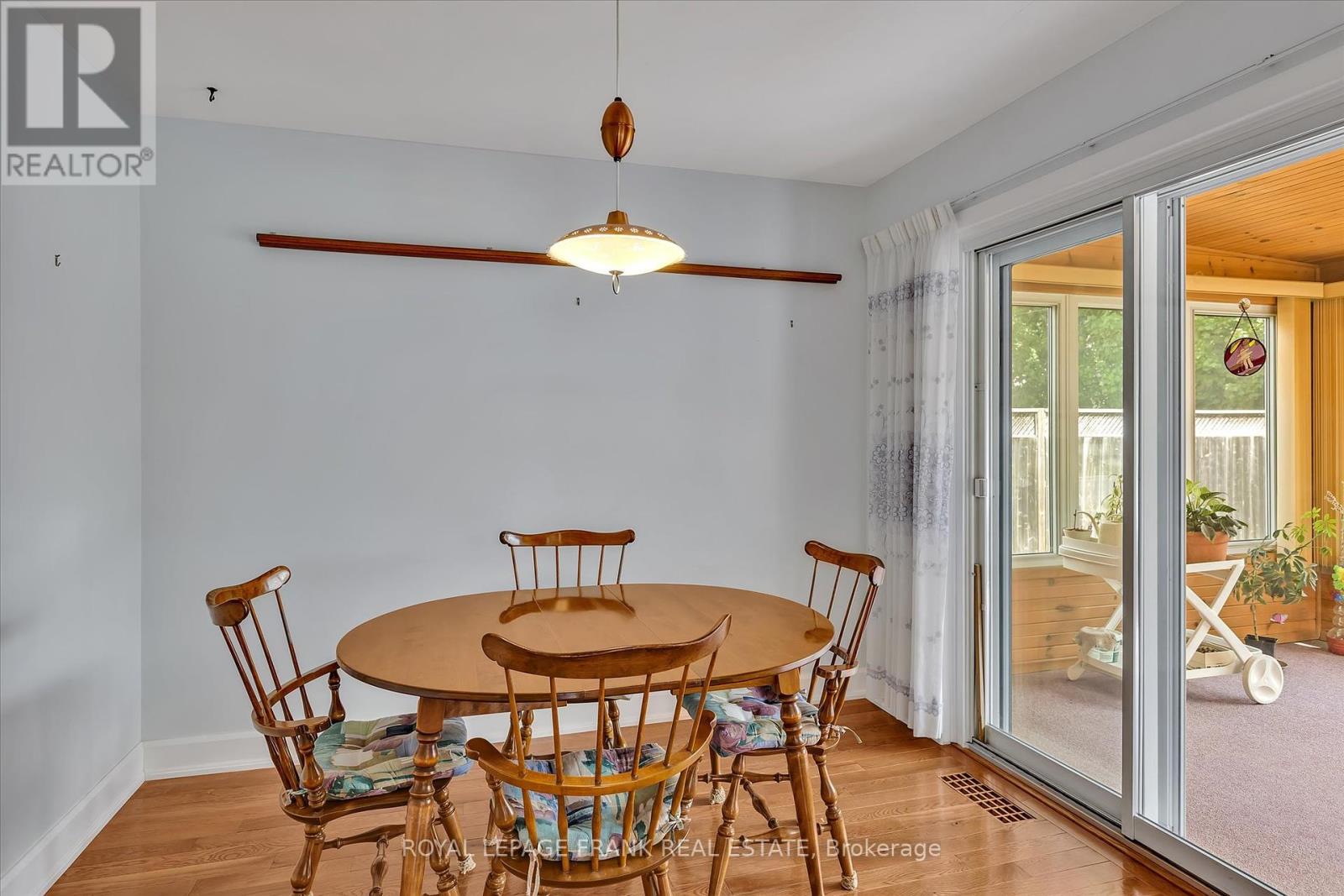 812 Schneider Place, Peterborough North (South), Ontario  K9H 5S5 - Photo 13 - X12270127