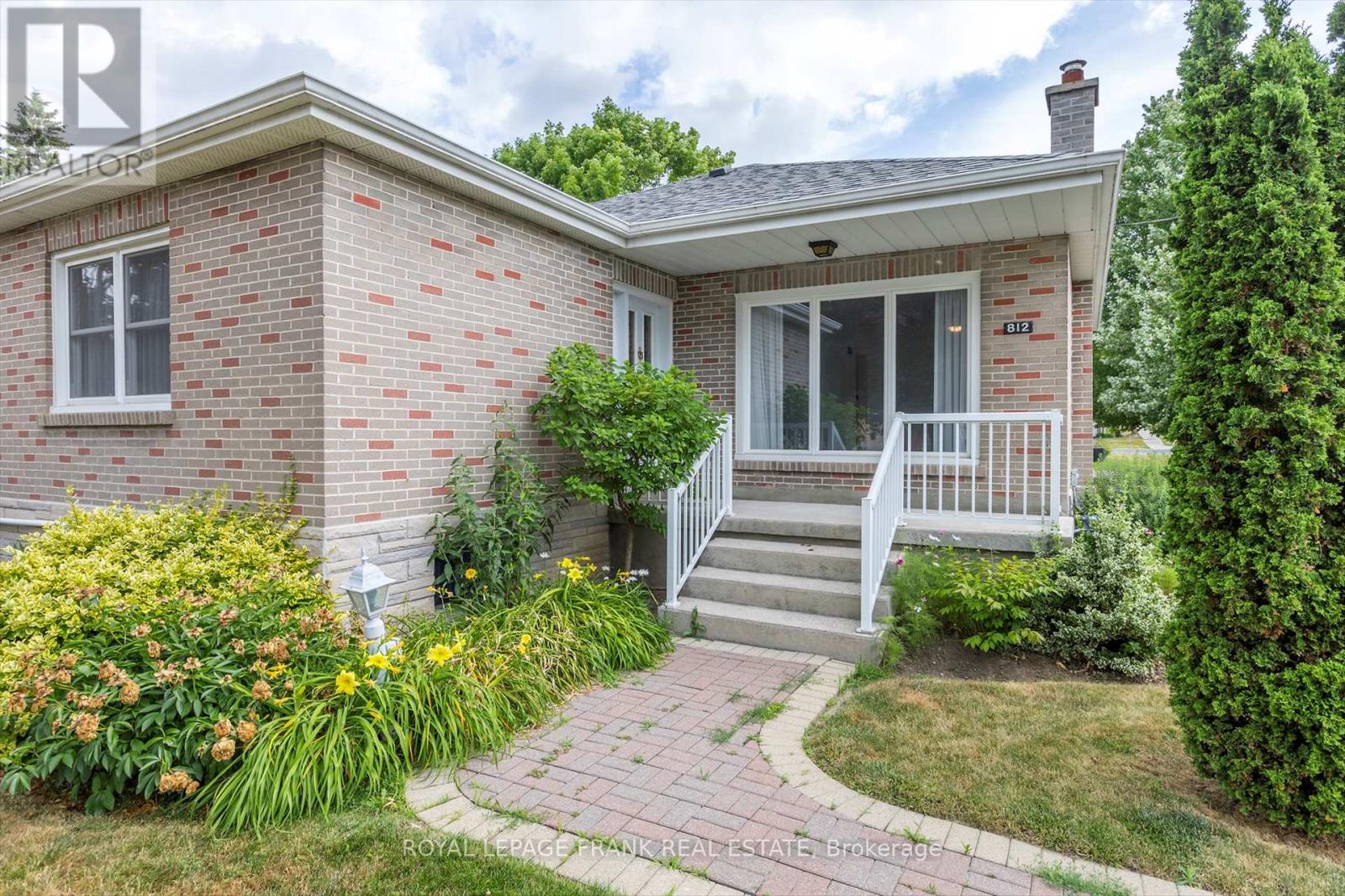 812 Schneider Place, Peterborough North (South), Ontario  K9H 5S5 - Photo 2 - X12270127