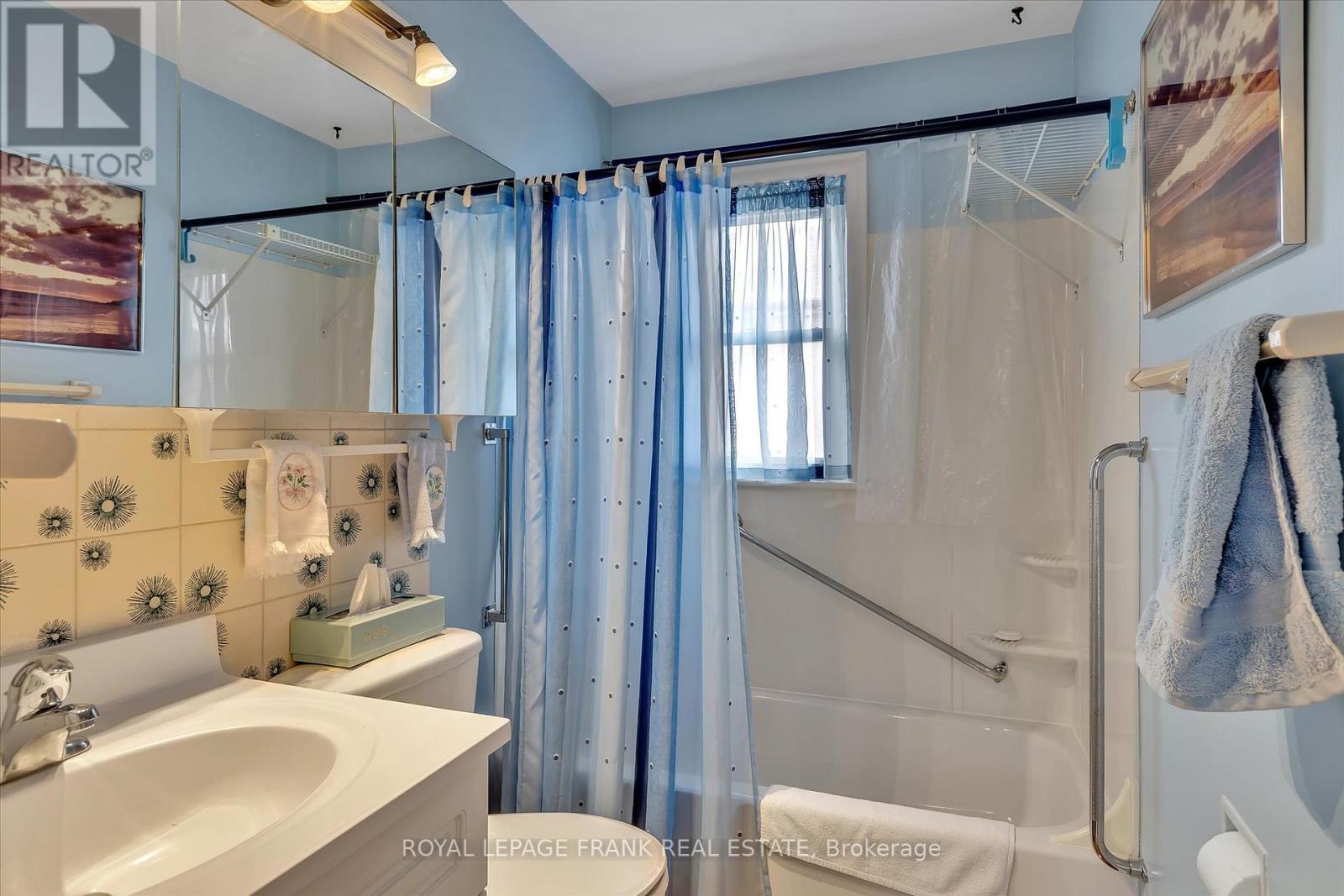 812 Schneider Place, Peterborough North (South), Ontario  K9H 5S5 - Photo 21 - X12270127