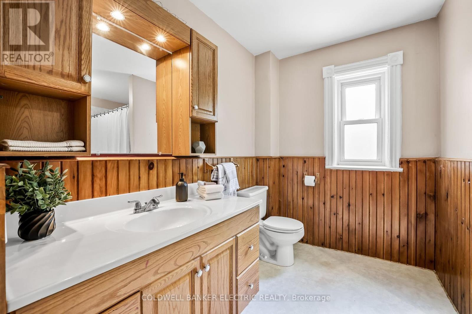 145 Stewart Street, Peterborough Central (South), Ontario  K9J 3M3 - Photo 22 - X12270219