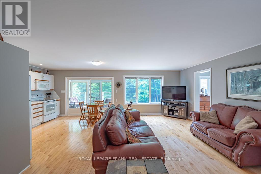 3585 County Road 620, North Kawartha, Ontario  K0L 1A0 - Photo 15 - X12270363