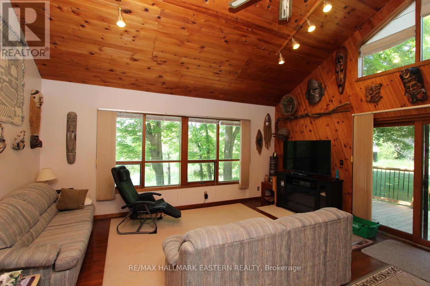 240 Cole Road, Havelock-Belmont-Methuen (Belmont-Methuen), Ontario  K0L 1Z0 - Photo 8 - X12270388