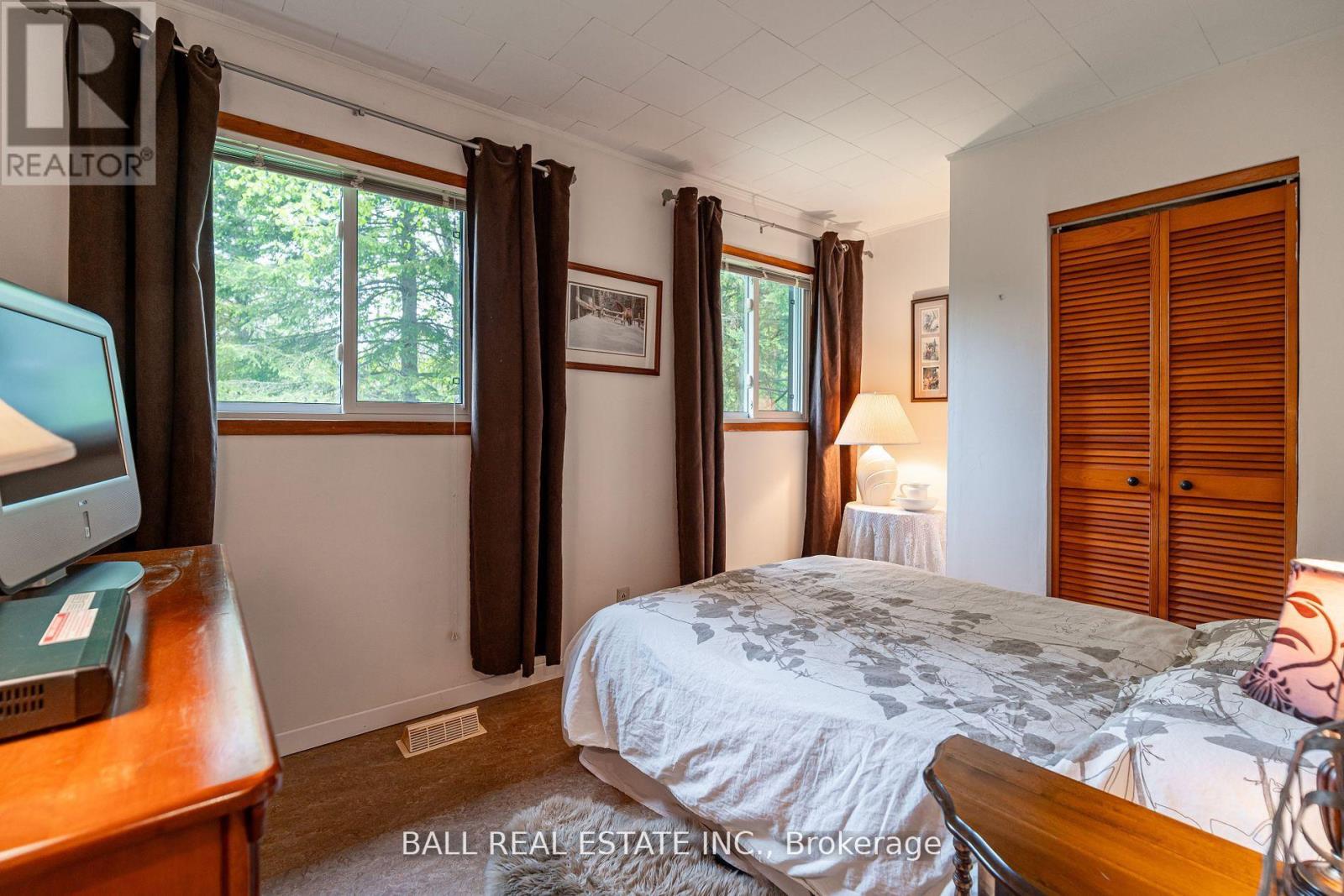 72 Hill Drive, Trent Lakes, Ontario  K0L 1J0 - Photo 18 - X12270982