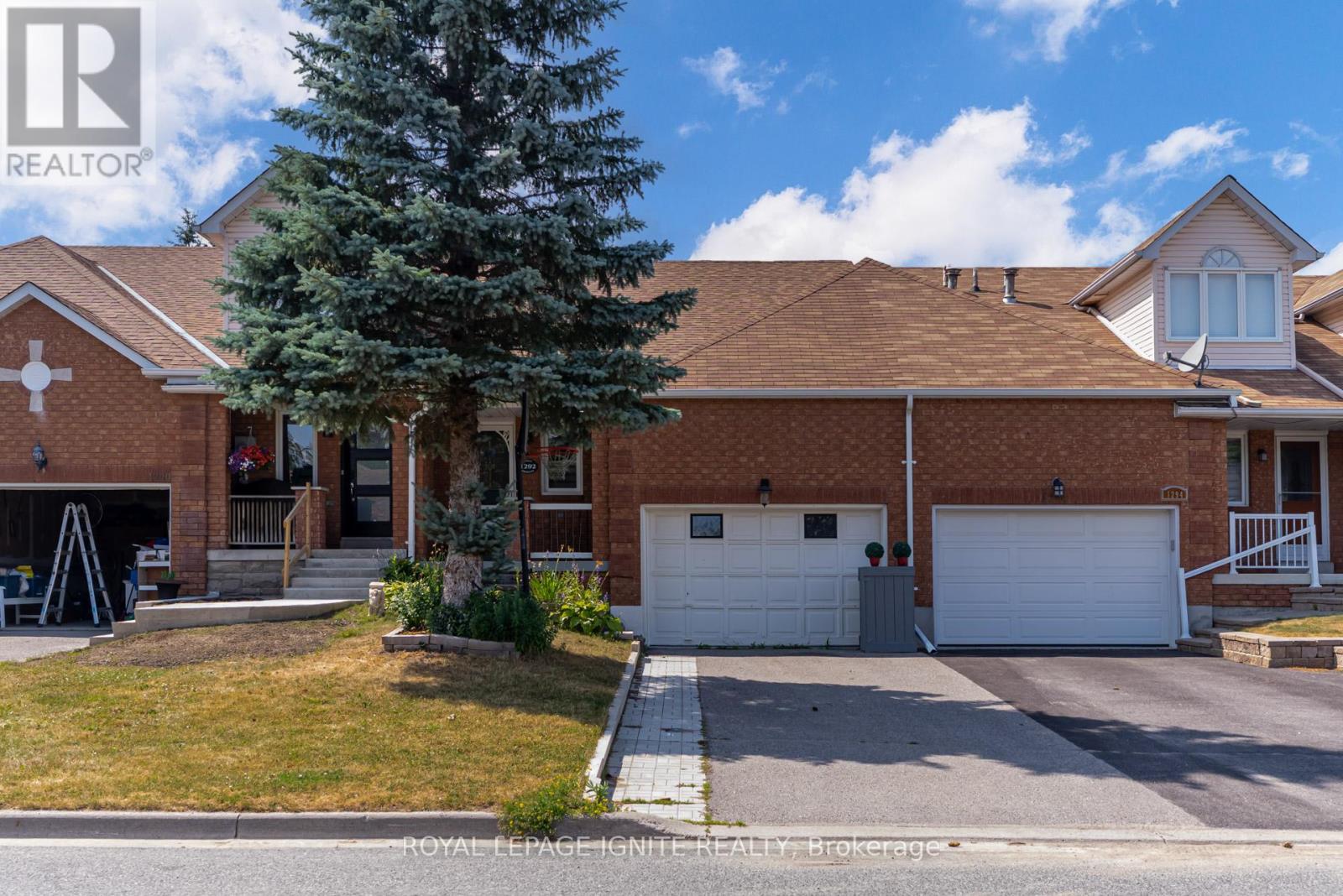 1292 Eagle Crescent, Peterborough West (North), Ontario  K9K 2K6 - Photo 4 - X12271552