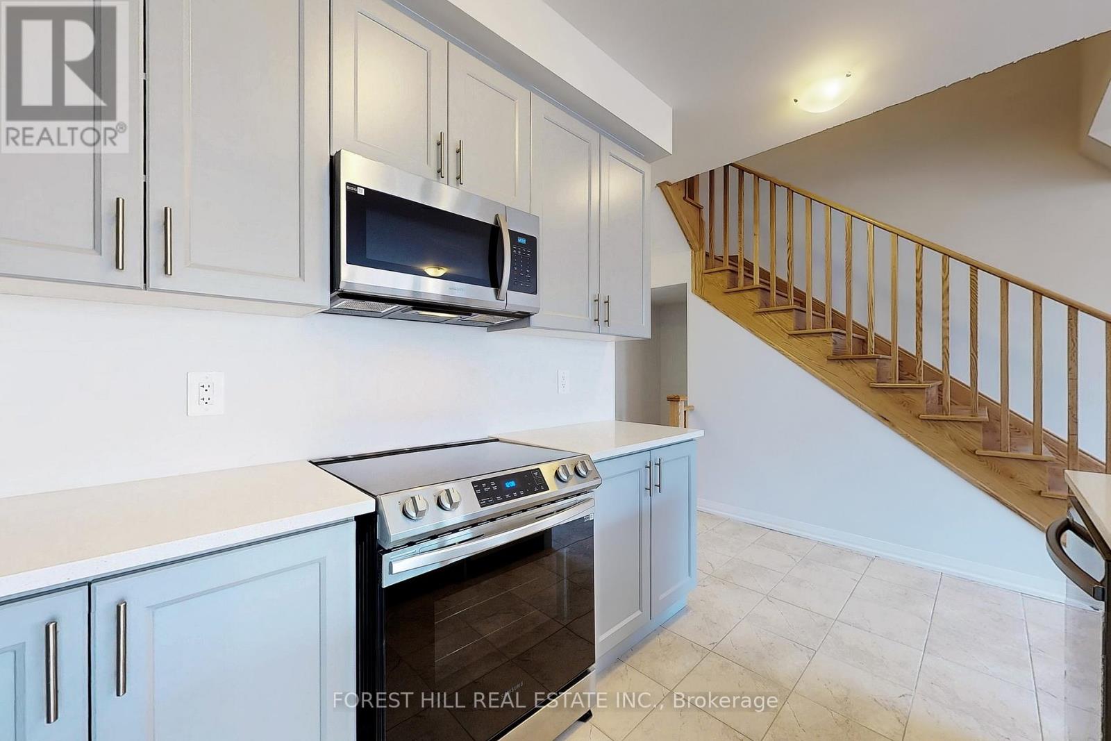 97 Corley Street, Kawartha Lakes (Lindsay), Ontario  K9V 6C2 - Photo 15 - X12271607