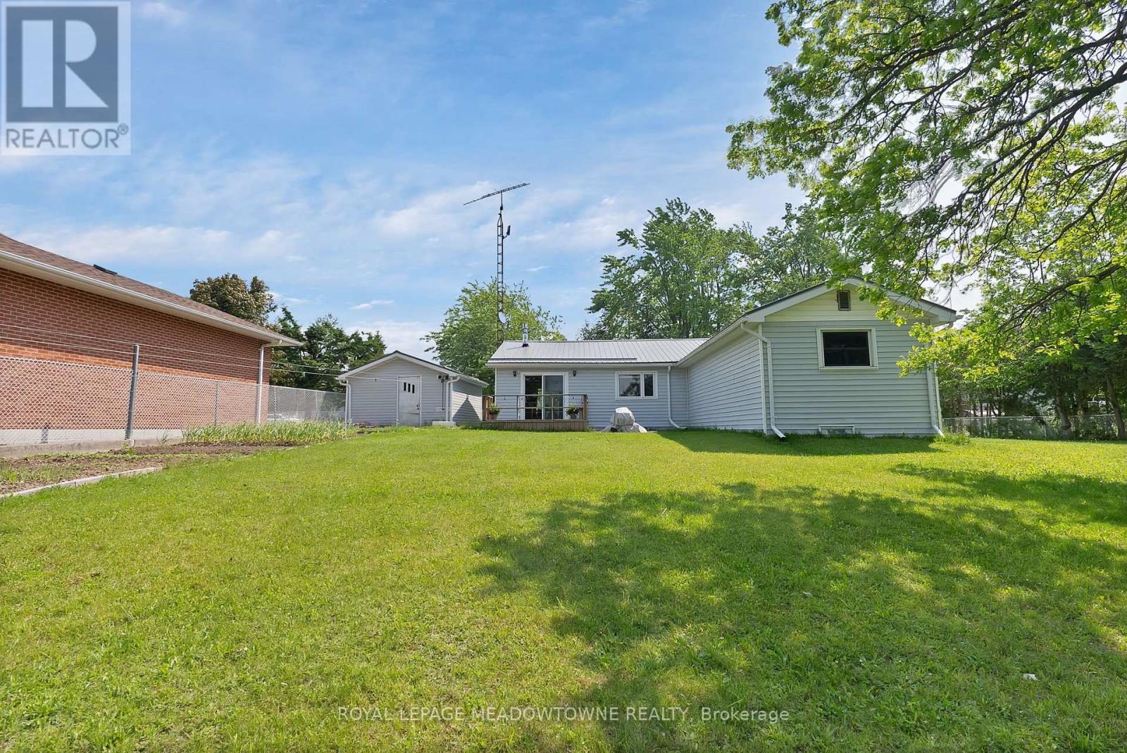 46 Hawke Drive, Kawartha Lakes (Emily), Ontario  K0L 2W0 - Photo 32 - X12271625