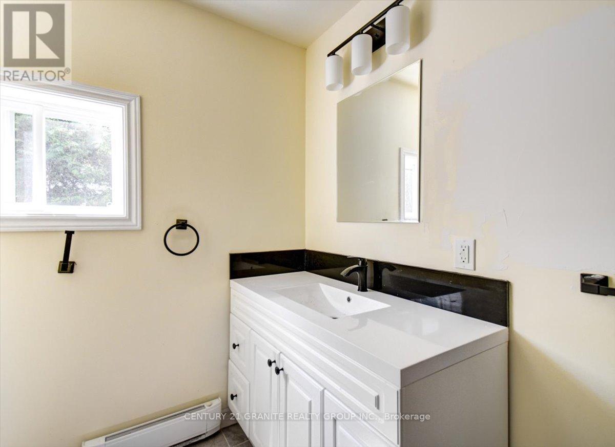 2289 Loop Road, Highlands East (Monmouth), Ontario  K0L 3C0 - Photo 12 - X12272478