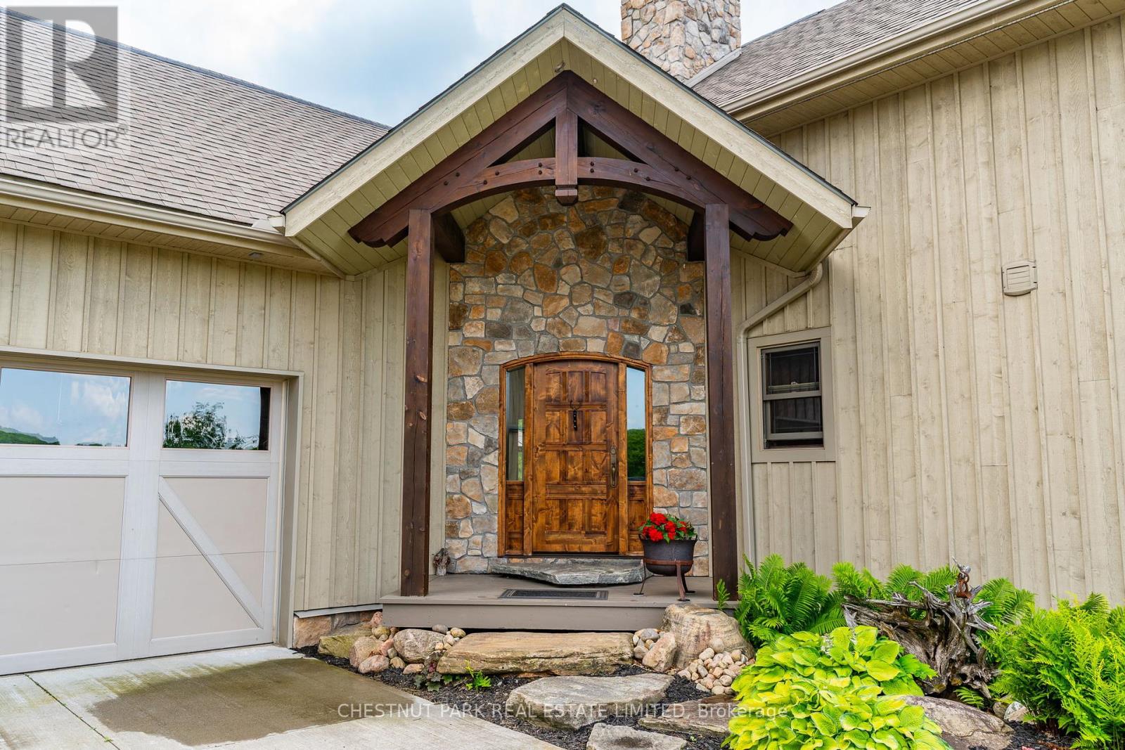 778 Maxwell Settlement Road, Bancroft (Dungannon Ward), Ontario  K0L 1C0 - Photo 6 - X12273237