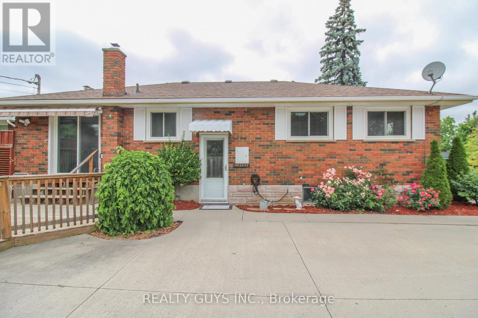 1066 Glebemount Crescent, Peterborough North (Central), Ontario  K9H 6M3 - Photo 14 - X12273692