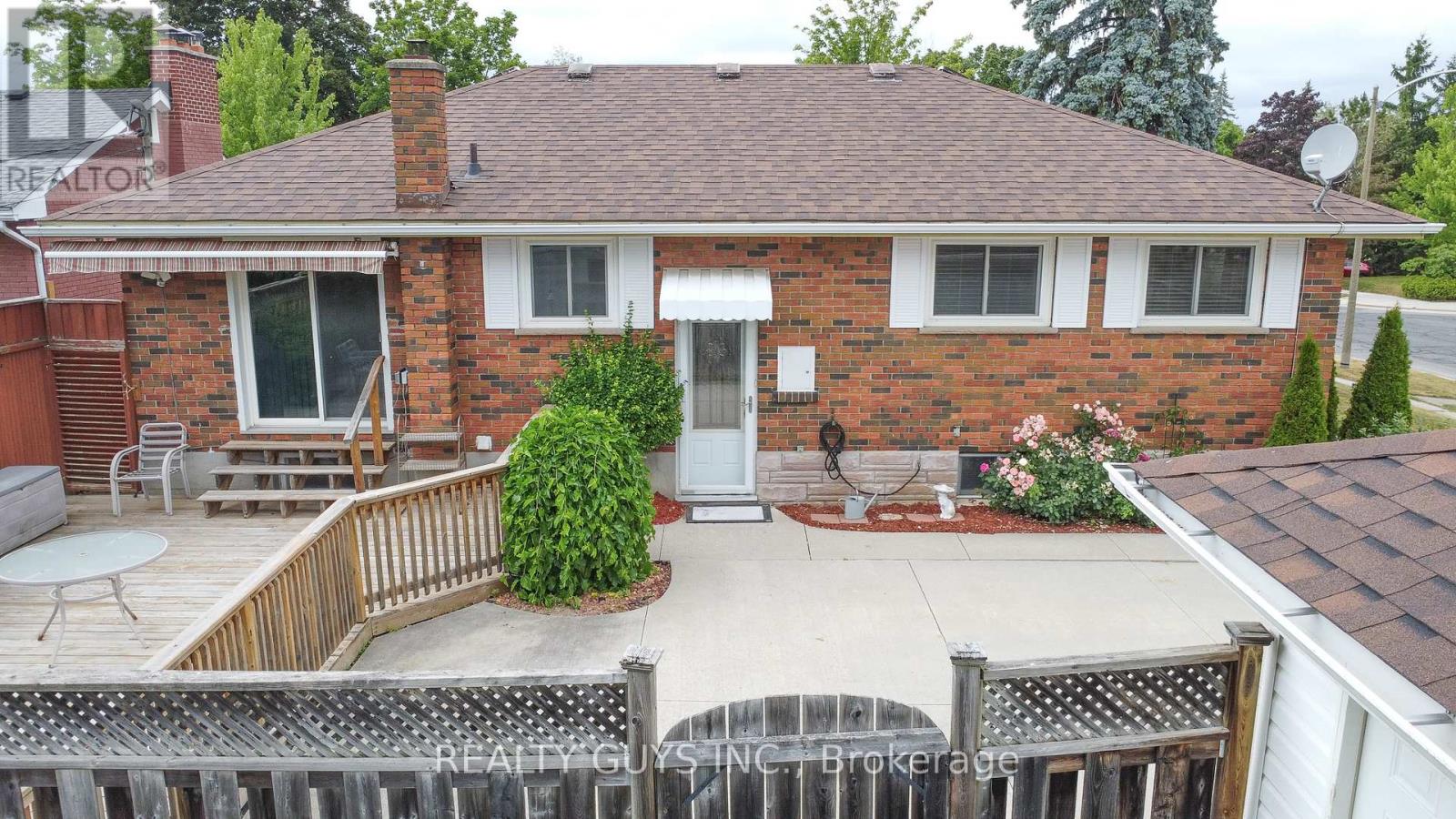 1066 Glebemount Crescent, Peterborough North (Central), Ontario  K9H 6M3 - Photo 19 - X12273692