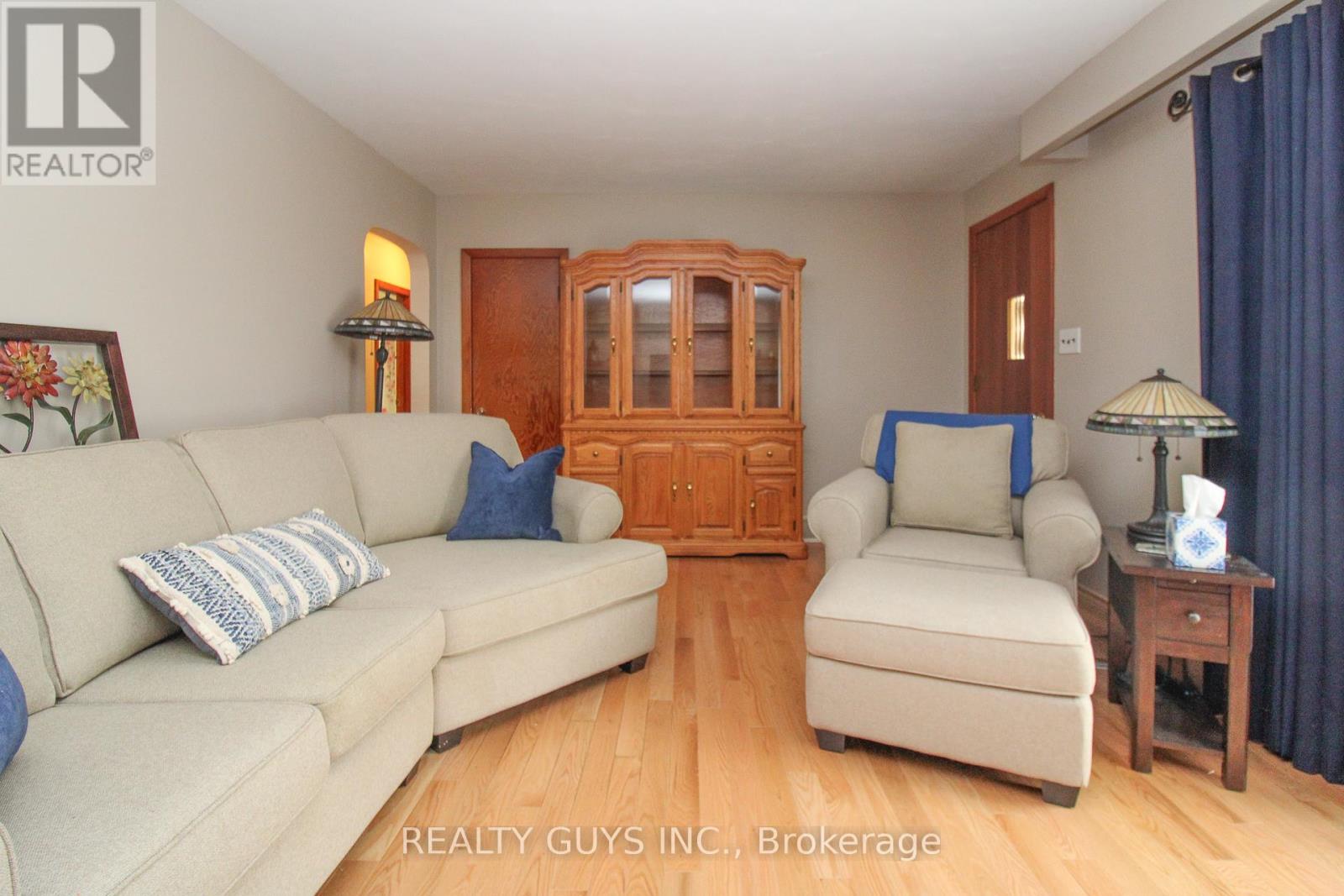 1066 Glebemount Crescent, Peterborough North (Central), Ontario  K9H 6M3 - Photo 22 - X12273692