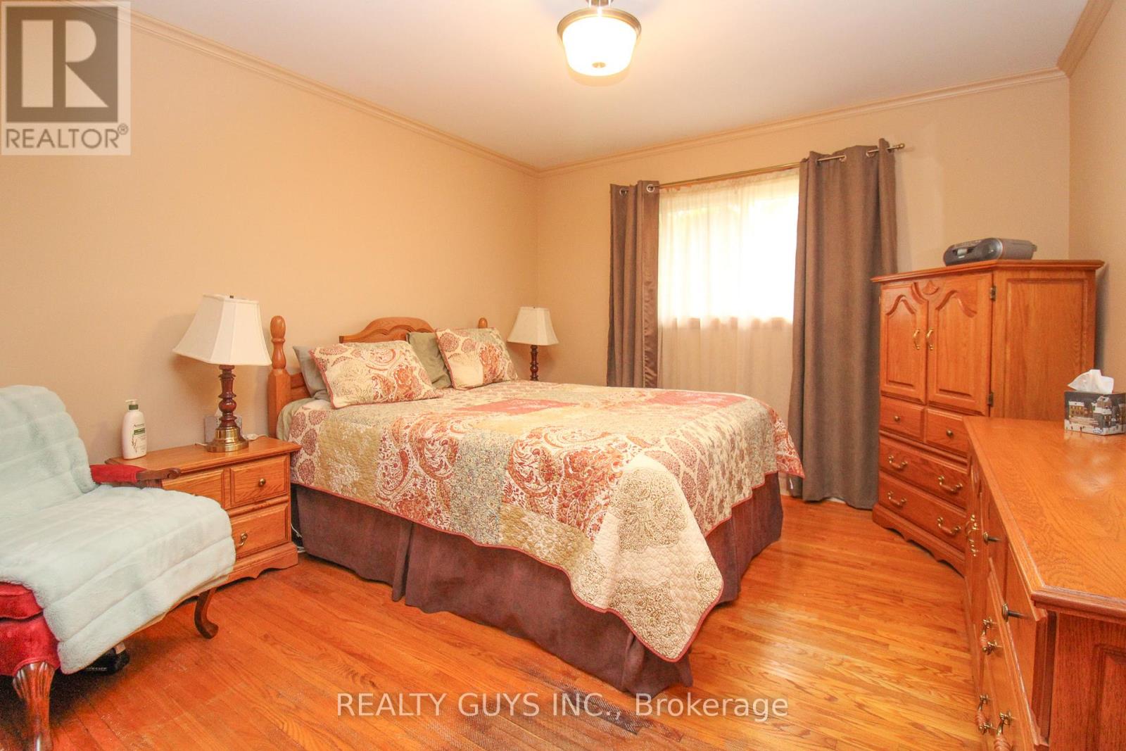 1066 Glebemount Crescent, Peterborough North (Central), Ontario  K9H 6M3 - Photo 29 - X12273692