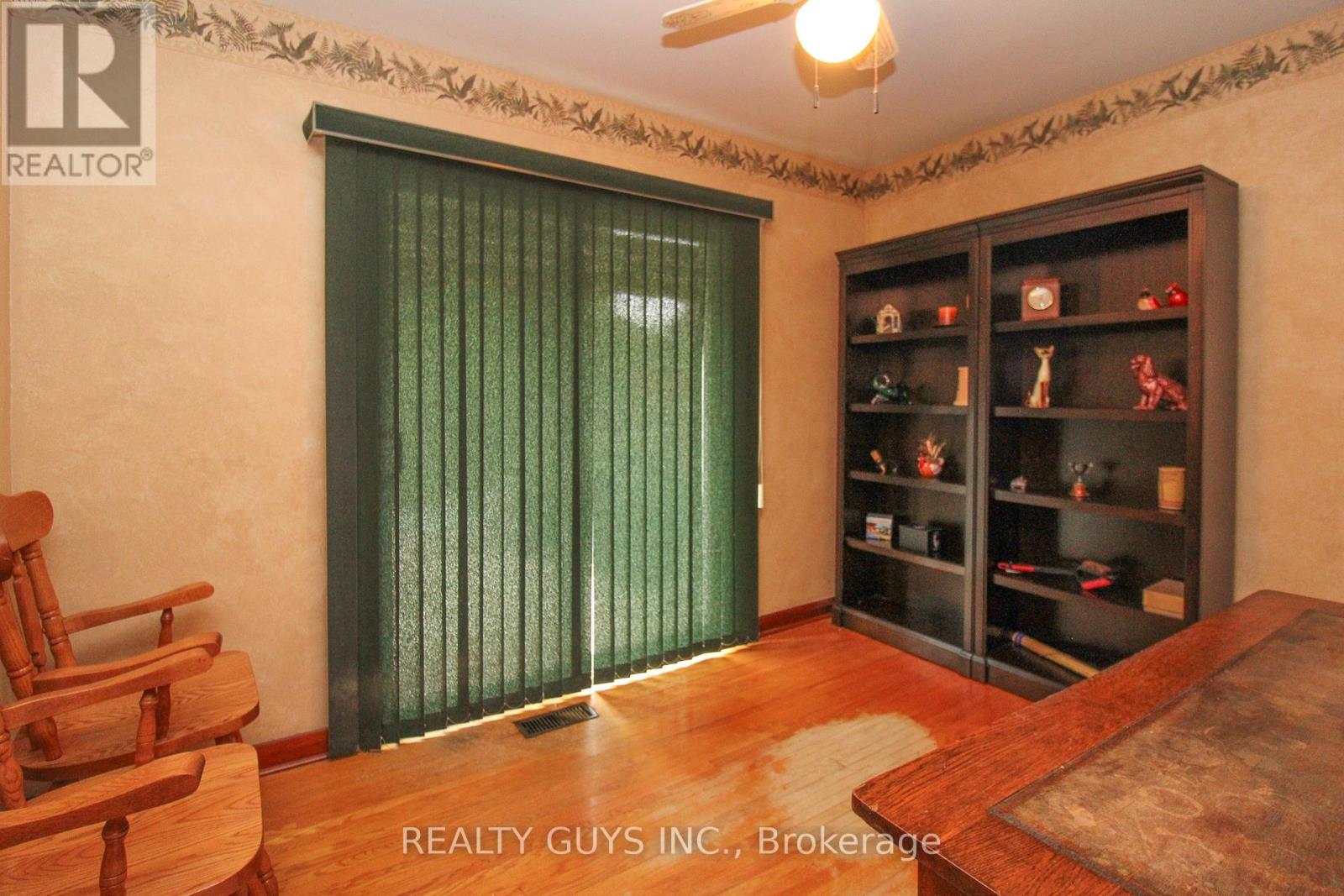1066 Glebemount Crescent, Peterborough North (Central), Ontario  K9H 6M3 - Photo 31 - X12273692