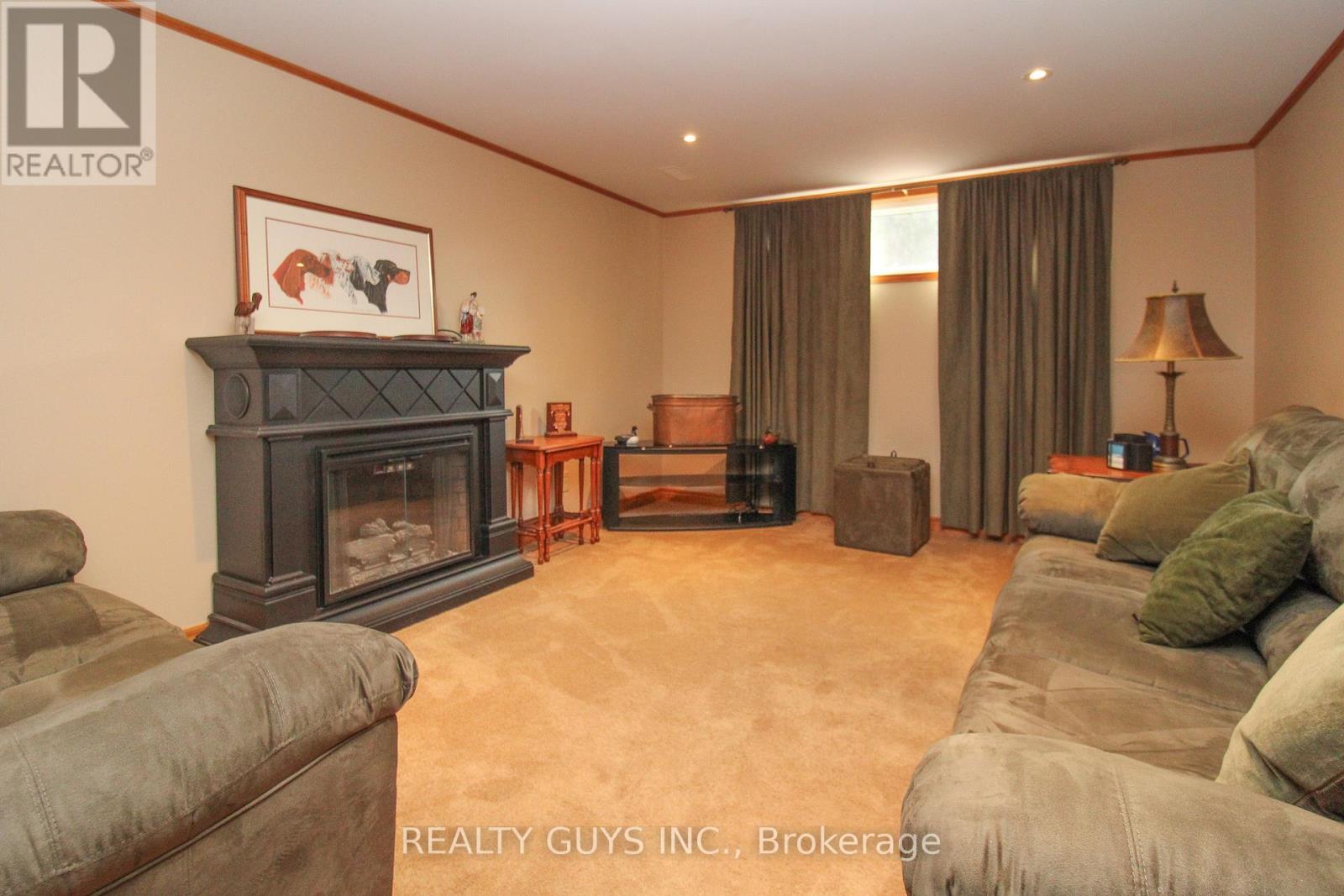 1066 Glebemount Crescent, Peterborough North (Central), Ontario  K9H 6M3 - Photo 36 - X12273692