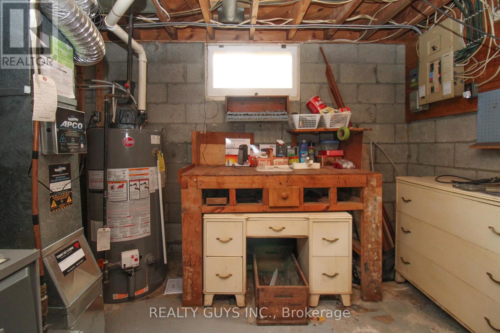 1066 Glebemount Crescent, Peterborough North (Central), Ontario  K9H 6M3 - Photo 43 - X12273692