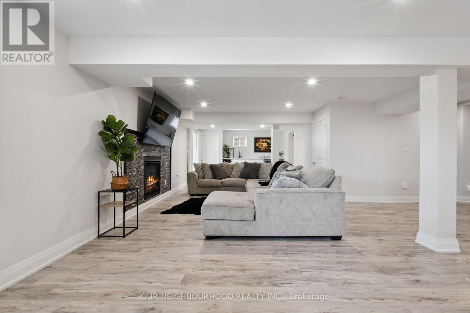 12 Old Trafford Drive, Trent Hills (Hastings), Ontario  K0L 1Y0 - Photo 24 - X12273741
