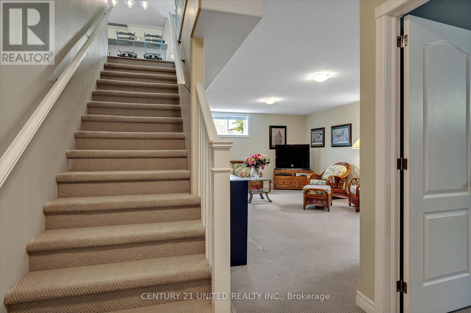 194 - 301 Carnegie Avenue, Peterborough North (University Heights), Ontario  K9L 0G1 - Photo 28 - X12273806