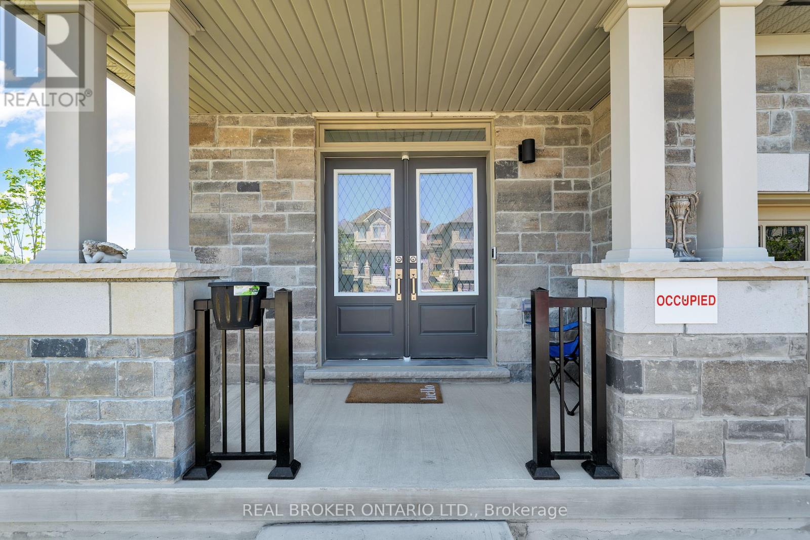 171 Flood Avenue, Clarington (Newcastle), Ontario  L1B 0W5 - Photo 2 - E12273822
