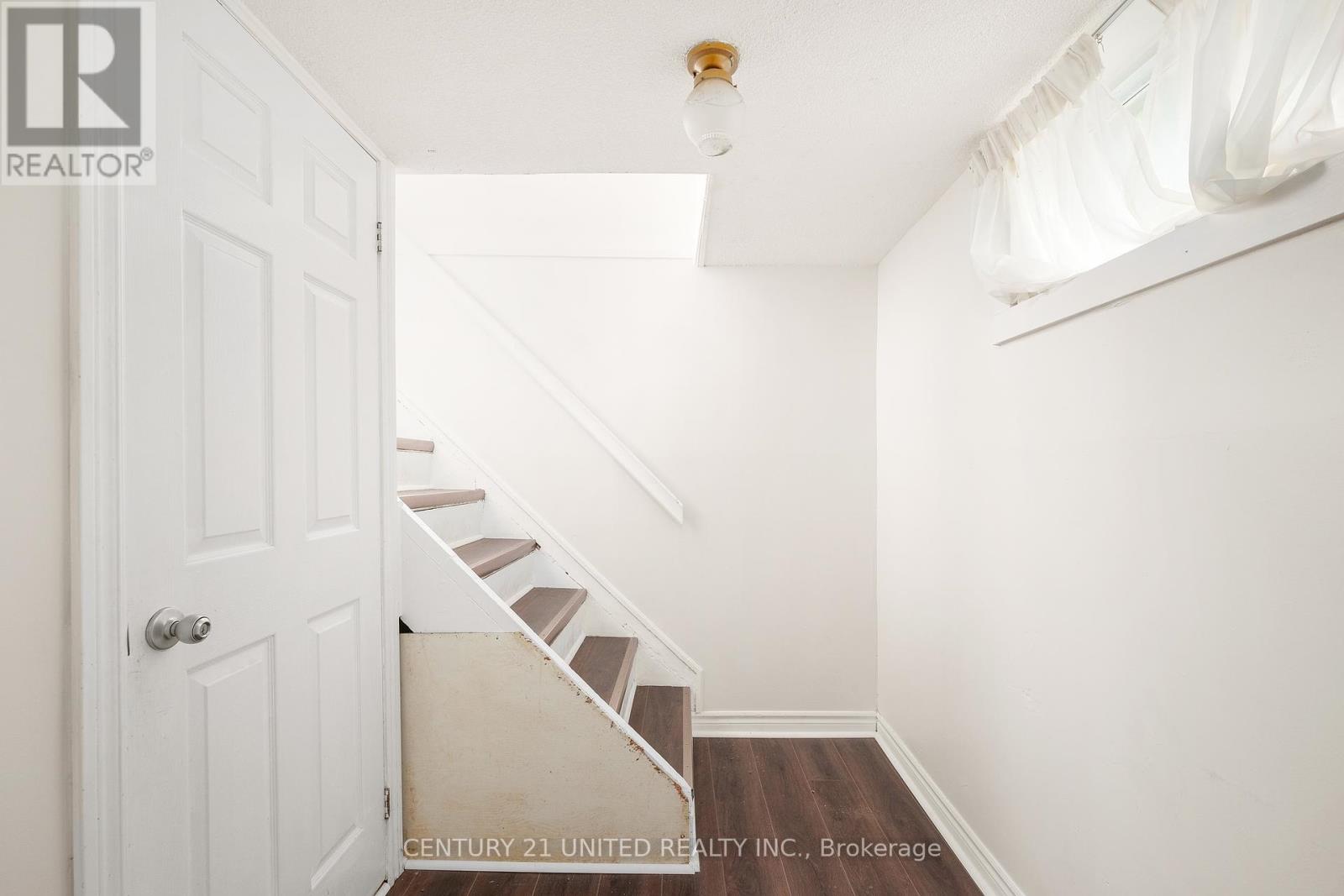 641 Bellaire Street, Peterborough South (West), Ontario  K9J 3Y5 - Photo 19 - X12274131