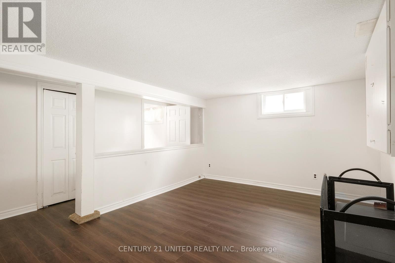 641 Bellaire Street, Peterborough South (West), Ontario  K9J 3Y5 - Photo 20 - X12274131